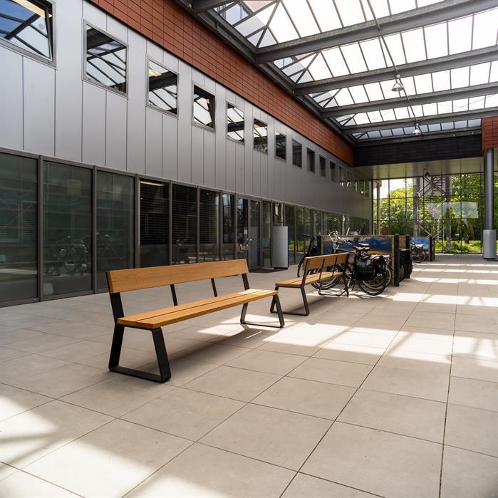MOBE.2300SB.ZnRc garapa - Gecoat staal,Banken,MIO met rugleuning,2300 x 620 x 840 mm