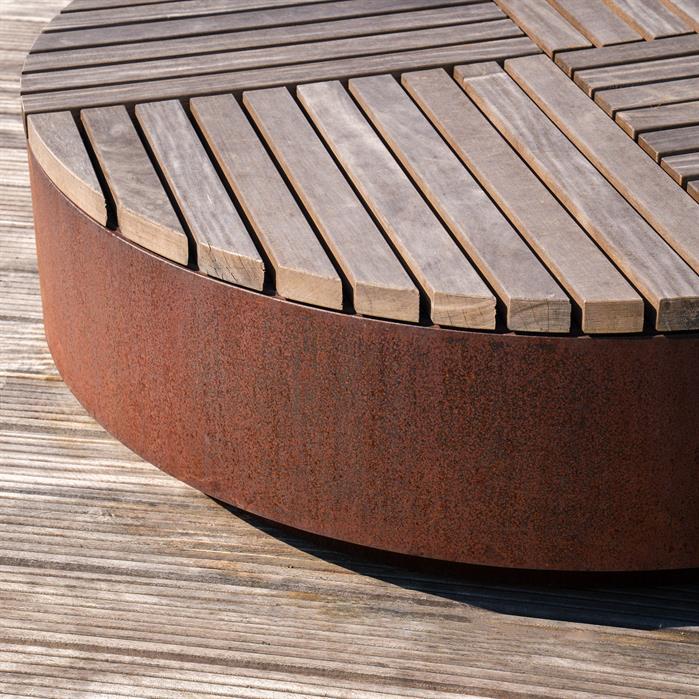 HO.R1140.Ct garapa - Cortenstaal,Hockers,AROS rond,1140 x 450 mm