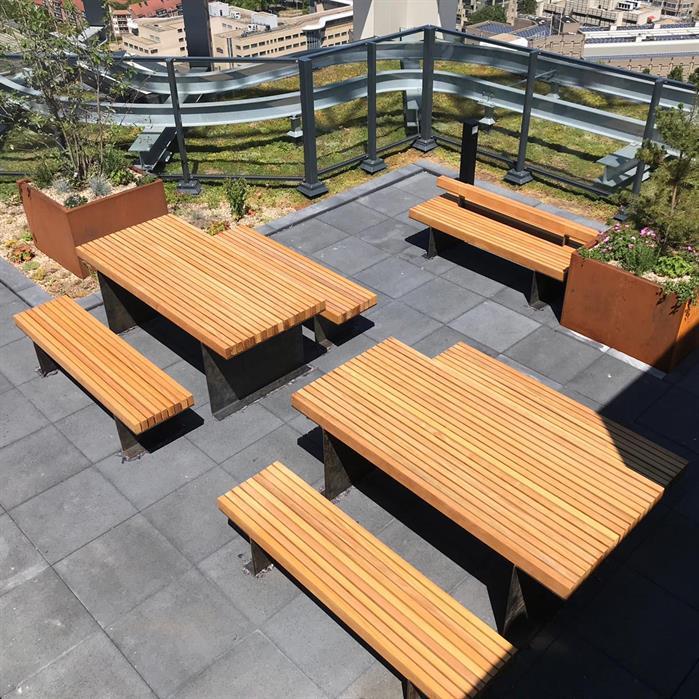 BOTA.2300.Ct garapa - Cortenstaal,Tafels,BORG tafel,2300 x 890 x 900 mm