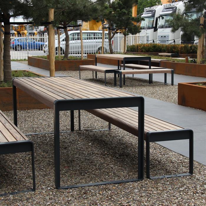 STPNC.2300.ZnRc garapa - Gecoat staal,Picknicksets,STORR picknickset,2300 x 2070 x 750 mm